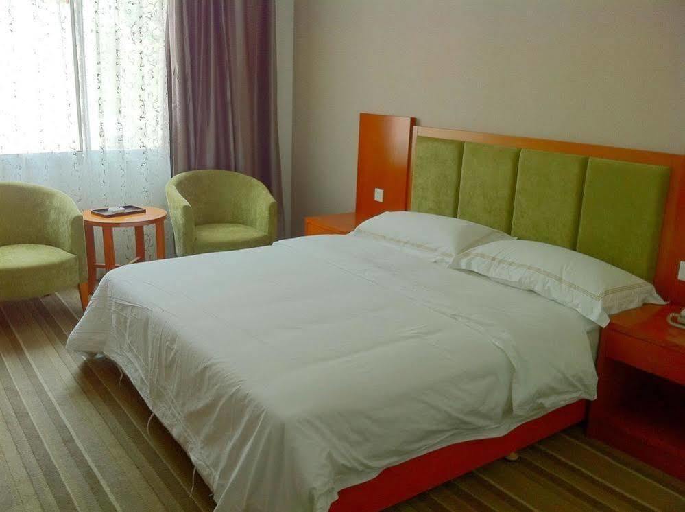 5 Yue Hotel Дзиуджайгоу Екстериор снимка