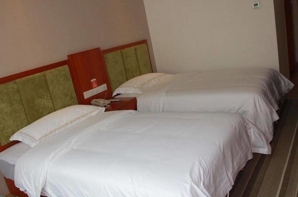 5 Yue Hotel Дзиуджайгоу Екстериор снимка